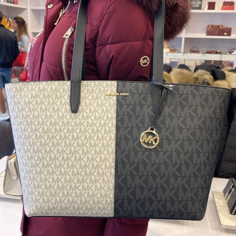 Michael Kors Jet Set Medium Two-Tone Logo Tote Shoulder Bag
BLACK COMBO NWT - Picture 15 of 16